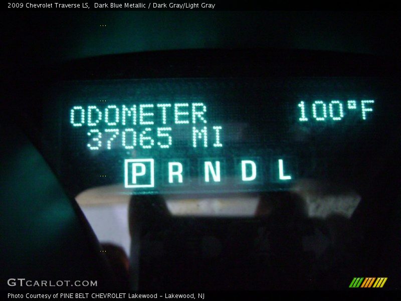 Dark Blue Metallic / Dark Gray/Light Gray 2009 Chevrolet Traverse LS