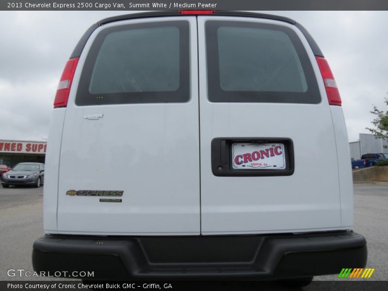 Summit White / Medium Pewter 2013 Chevrolet Express 2500 Cargo Van