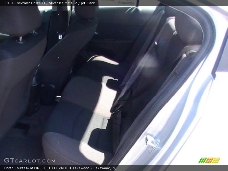 Silver Ice Metallic / Jet Black 2013 Chevrolet Cruze LT