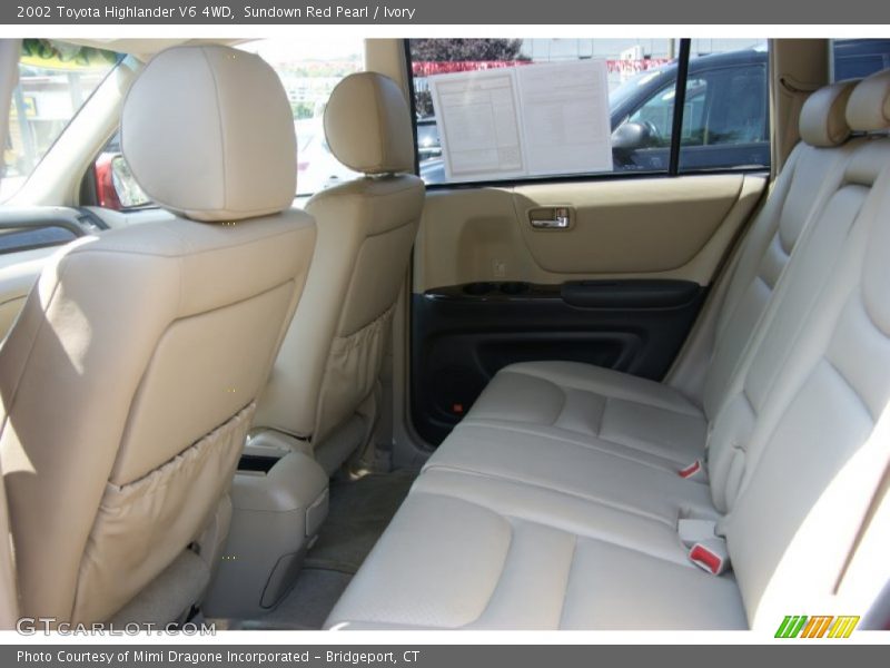 Sundown Red Pearl / Ivory 2002 Toyota Highlander V6 4WD