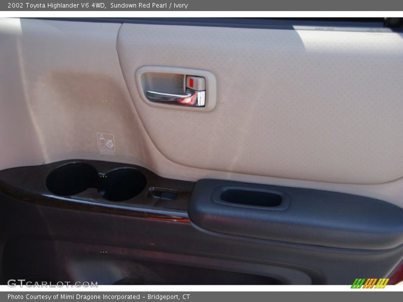 Sundown Red Pearl / Ivory 2002 Toyota Highlander V6 4WD