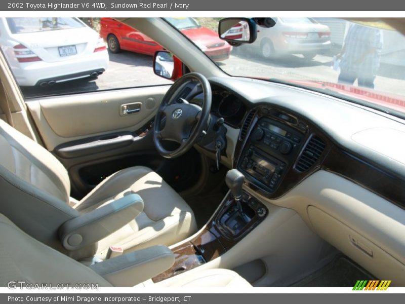 Sundown Red Pearl / Ivory 2002 Toyota Highlander V6 4WD