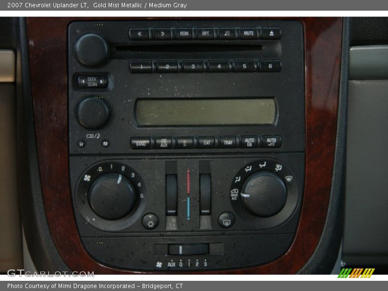 Gold Mist Metallic / Medium Gray 2007 Chevrolet Uplander LT