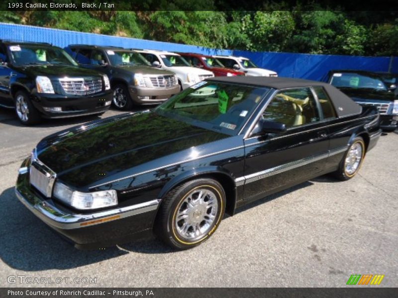 Front 3/4 View of 1993 Eldorado 