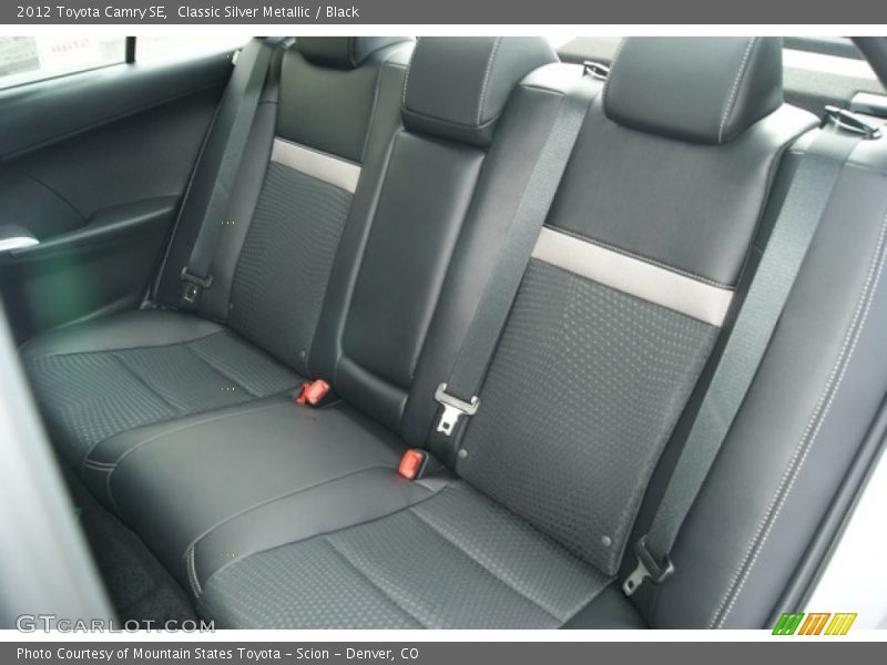 Classic Silver Metallic / Black 2012 Toyota Camry SE