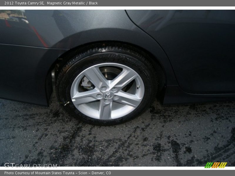 Magnetic Gray Metallic / Black 2012 Toyota Camry SE