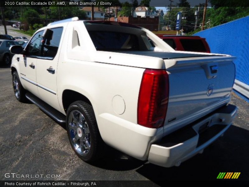 White Diamond / Ebony 2010 Cadillac Escalade EXT AWD