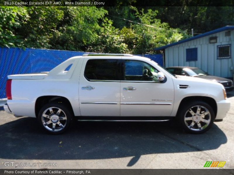 White Diamond / Ebony 2010 Cadillac Escalade EXT AWD
