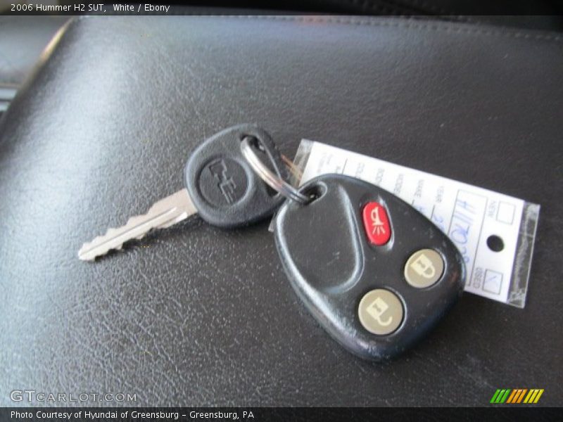 White / Ebony 2006 Hummer H2 SUT