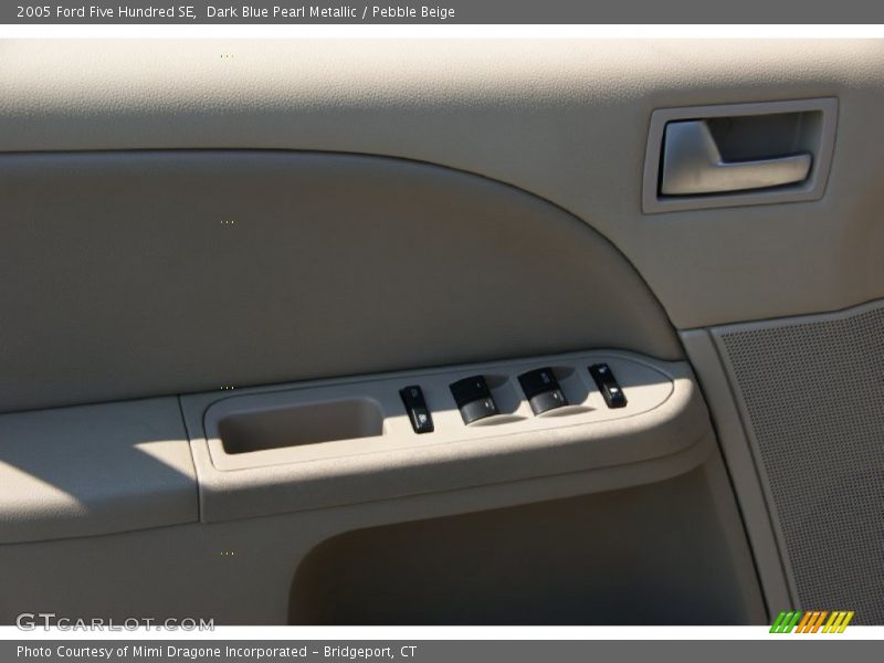 Dark Blue Pearl Metallic / Pebble Beige 2005 Ford Five Hundred SE