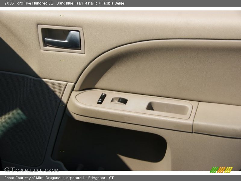 Dark Blue Pearl Metallic / Pebble Beige 2005 Ford Five Hundred SE