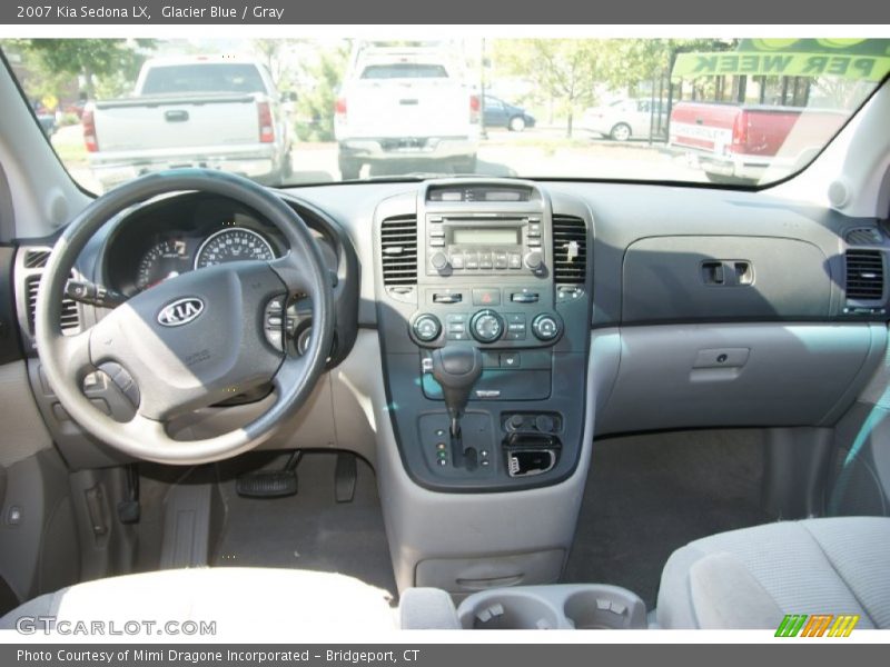 Dashboard of 2007 Sedona LX