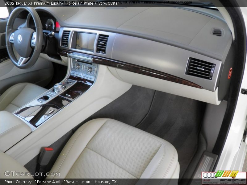 Porcelain White / Ivory/Oyster 2009 Jaguar XF Premium Luxury