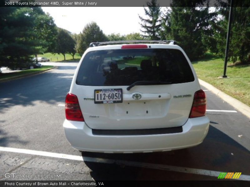 Super White / Ivory 2001 Toyota Highlander 4WD