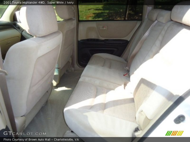 Super White / Ivory 2001 Toyota Highlander 4WD