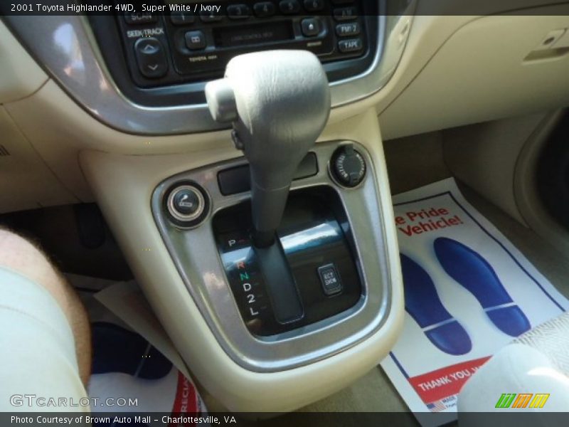 Super White / Ivory 2001 Toyota Highlander 4WD