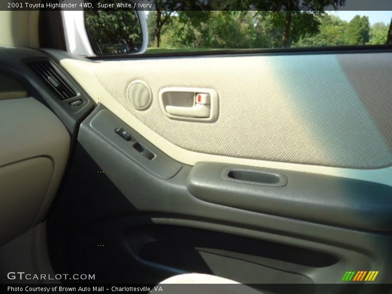 Super White / Ivory 2001 Toyota Highlander 4WD