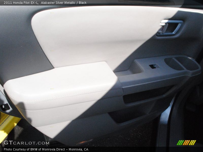 Alabaster Silver Metallic / Black 2011 Honda Pilot EX-L