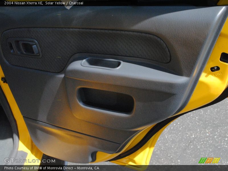 Solar Yellow / Charcoal 2004 Nissan Xterra XE