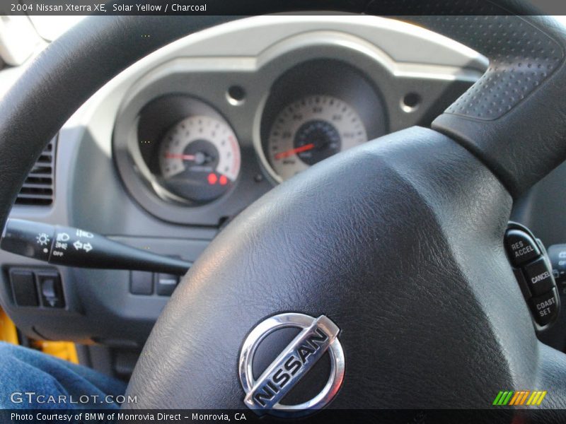 Solar Yellow / Charcoal 2004 Nissan Xterra XE