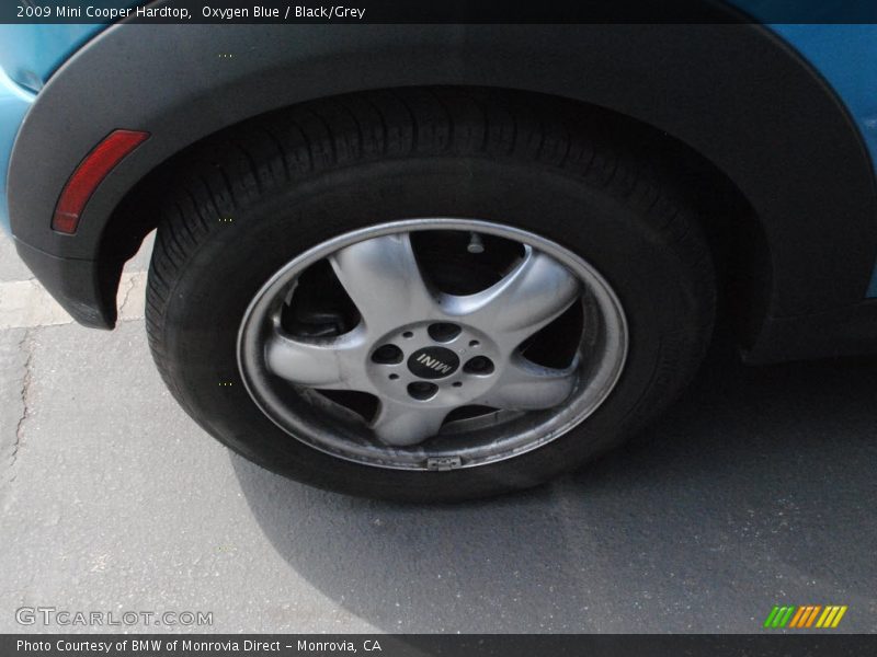 Oxygen Blue / Black/Grey 2009 Mini Cooper Hardtop