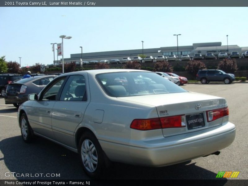 Lunar Mist Metallic / Gray 2001 Toyota Camry LE
