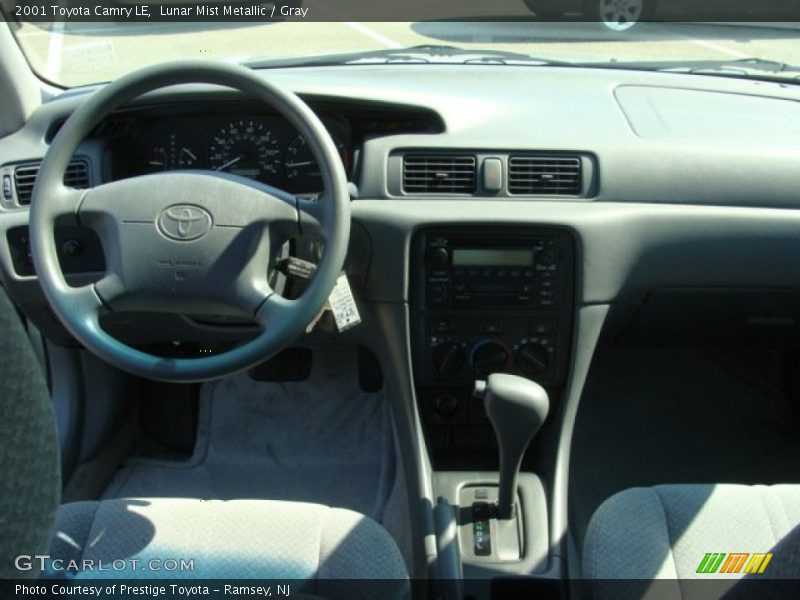 Lunar Mist Metallic / Gray 2001 Toyota Camry LE