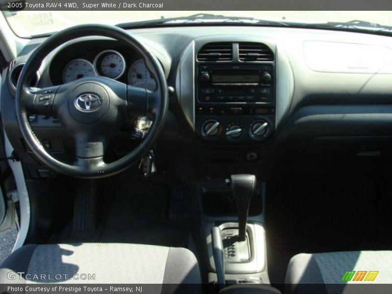 Super White / Dark Charcoal 2005 Toyota RAV4 4WD