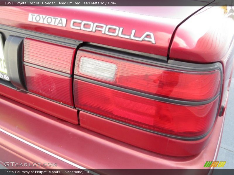  1991 Corolla LE Sedan Logo