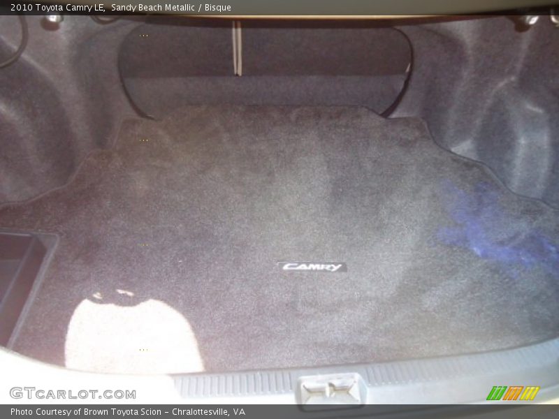 Sandy Beach Metallic / Bisque 2010 Toyota Camry LE