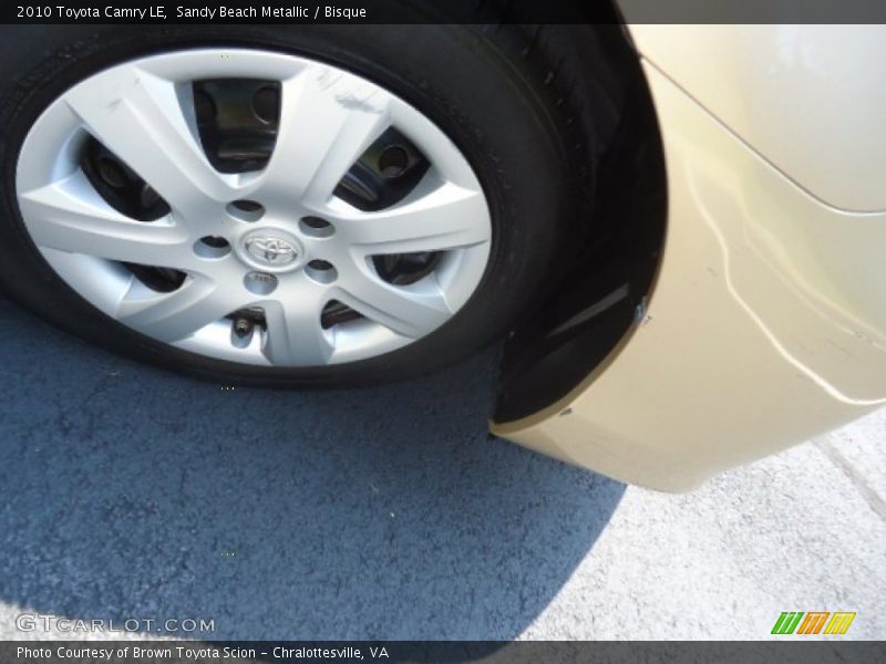 Sandy Beach Metallic / Bisque 2010 Toyota Camry LE