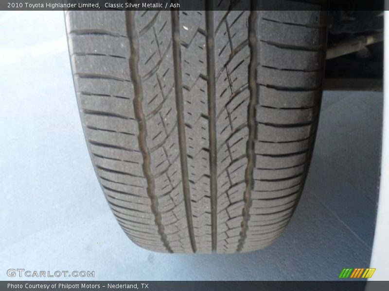 Classic Silver Metallic / Ash 2010 Toyota Highlander Limited