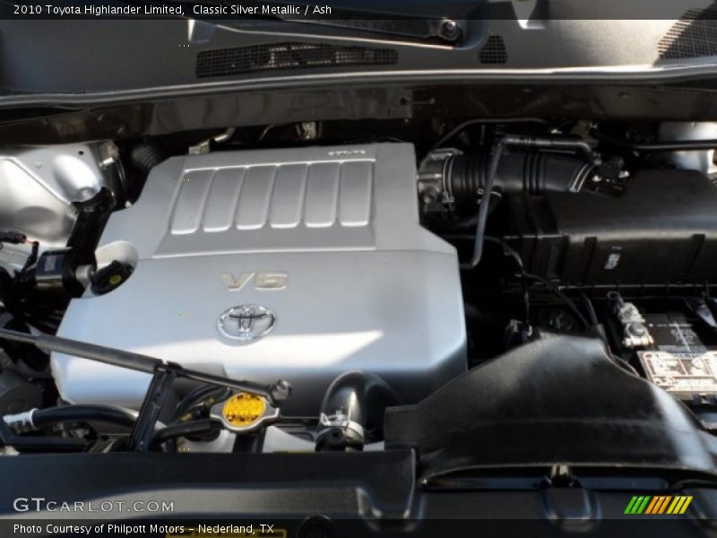 Classic Silver Metallic / Ash 2010 Toyota Highlander Limited