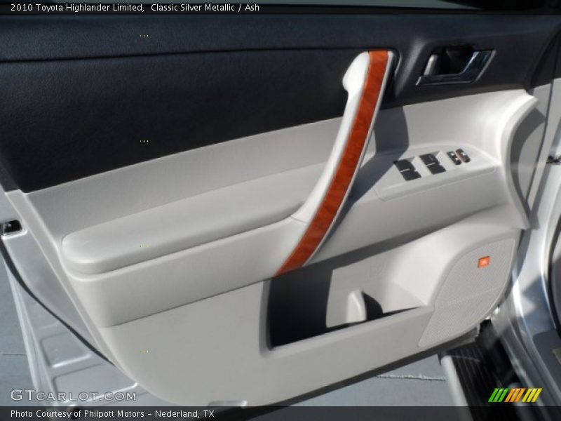 Classic Silver Metallic / Ash 2010 Toyota Highlander Limited