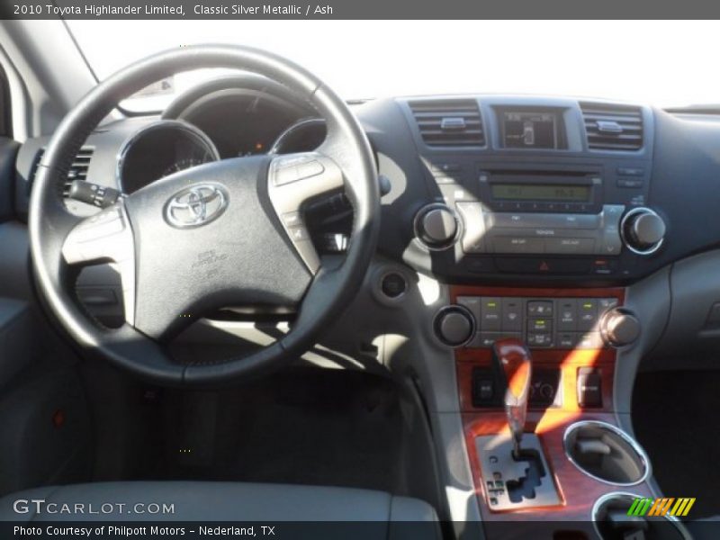 Classic Silver Metallic / Ash 2010 Toyota Highlander Limited