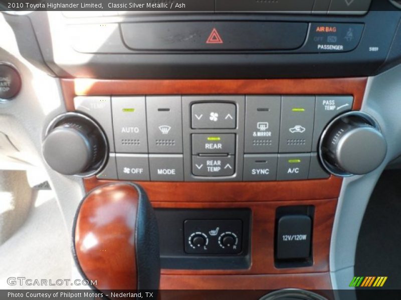 Classic Silver Metallic / Ash 2010 Toyota Highlander Limited