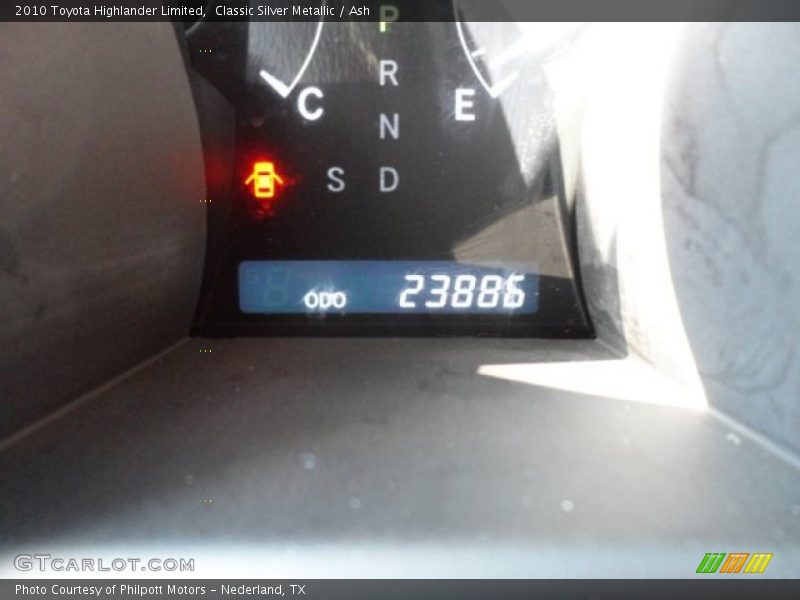 Classic Silver Metallic / Ash 2010 Toyota Highlander Limited