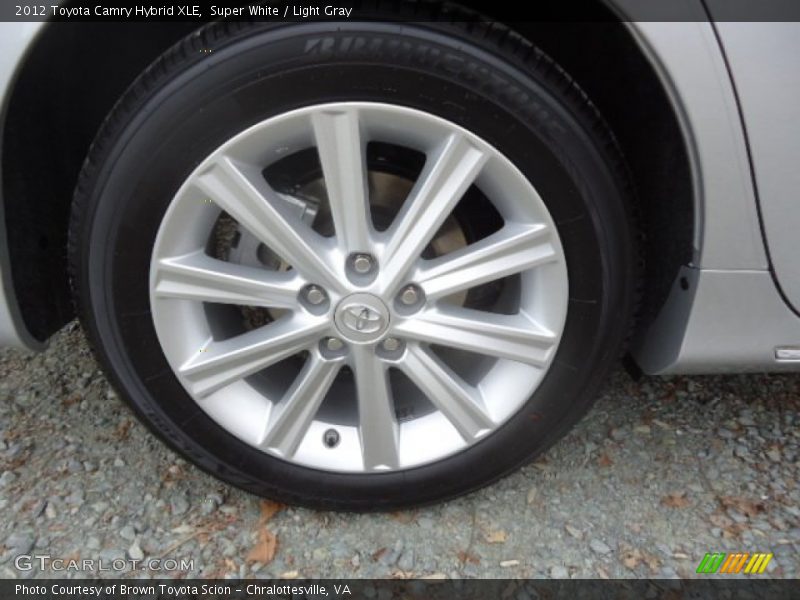 Super White / Light Gray 2012 Toyota Camry Hybrid XLE