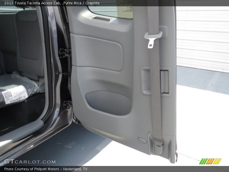 Pyrite Mica / Graphite 2013 Toyota Tacoma Access Cab