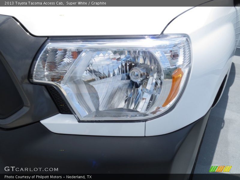 Super White / Graphite 2013 Toyota Tacoma Access Cab