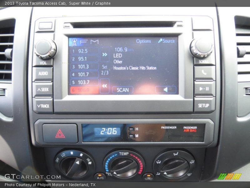Controls of 2013 Tacoma Access Cab