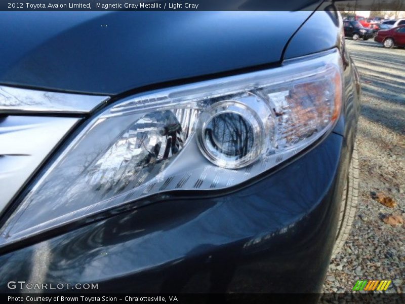 Magnetic Gray Metallic / Light Gray 2012 Toyota Avalon Limited