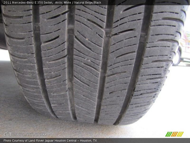Arctic White / Natural Beige/Black 2011 Mercedes-Benz E 350 Sedan