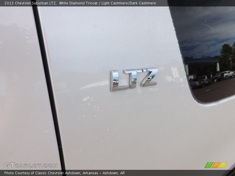 White Diamond Tricoat / Light Cashmere/Dark Cashmere 2013 Chevrolet Suburban LTZ