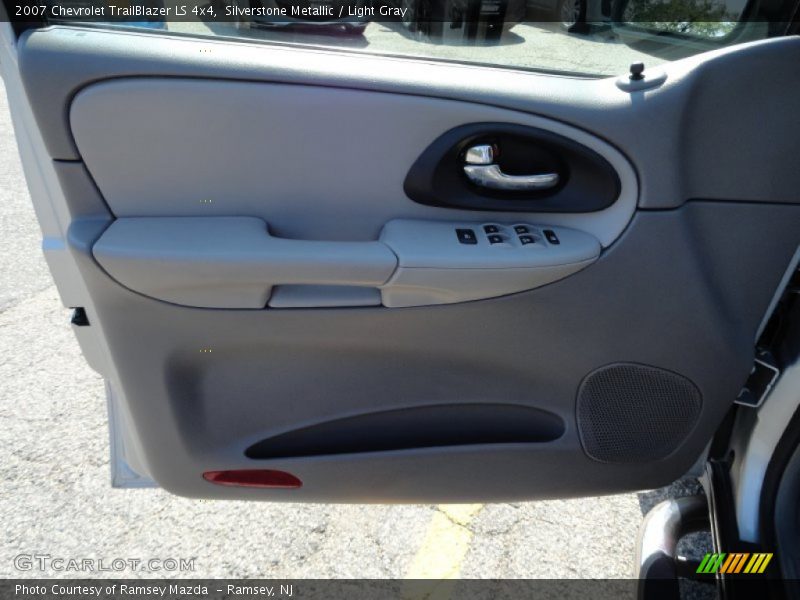 Silverstone Metallic / Light Gray 2007 Chevrolet TrailBlazer LS 4x4
