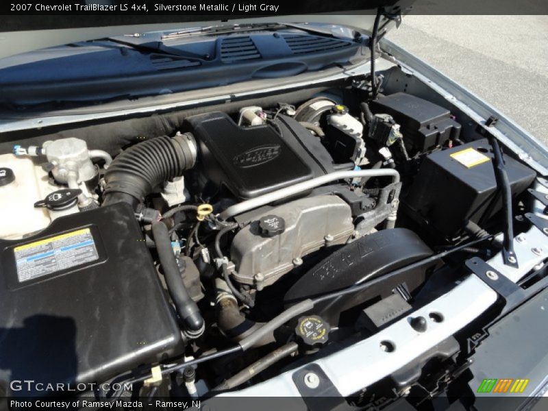 Silverstone Metallic / Light Gray 2007 Chevrolet TrailBlazer LS 4x4