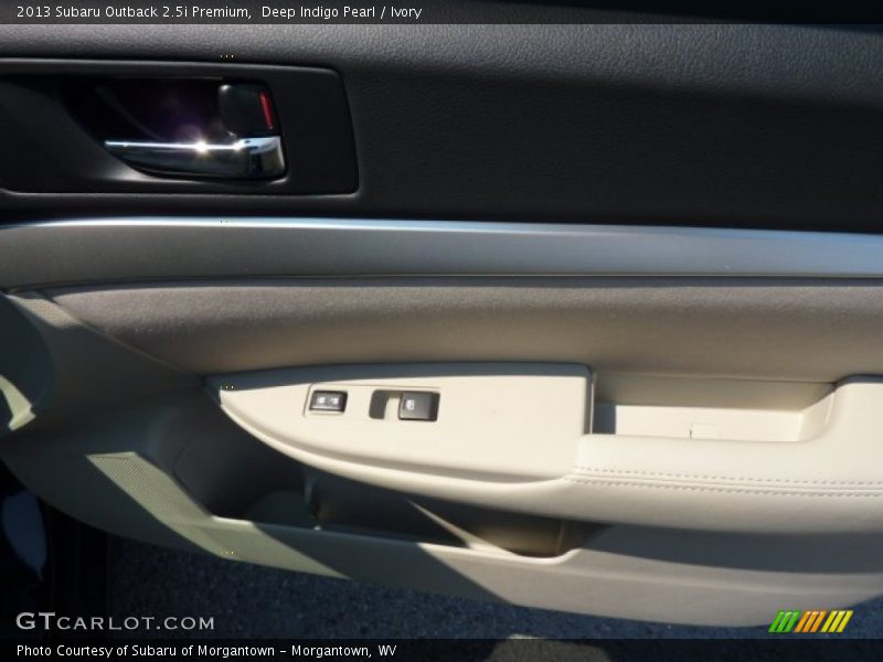 Deep Indigo Pearl / Ivory 2013 Subaru Outback 2.5i Premium
