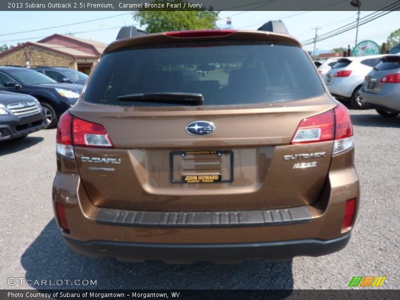 Caramel Bronze Pearl / Ivory 2013 Subaru Outback 2.5i Premium