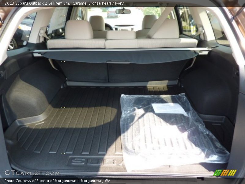 Caramel Bronze Pearl / Ivory 2013 Subaru Outback 2.5i Premium