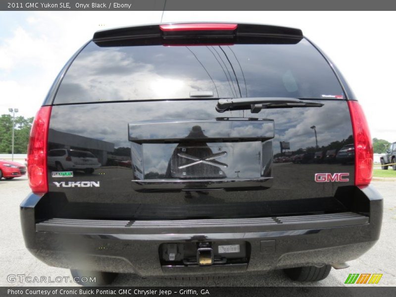 Onyx Black / Ebony 2011 GMC Yukon SLE